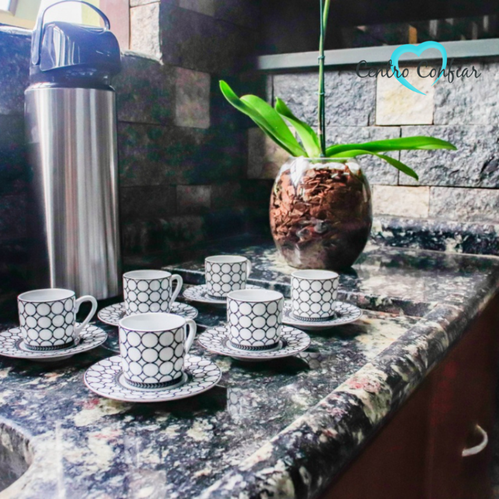 Espaço de café na clínica de recuperação em São Bernardo do Campo.