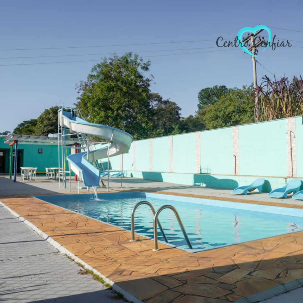 Piscina na clínica de recuperação em Agudos – SP para atividades recreativas